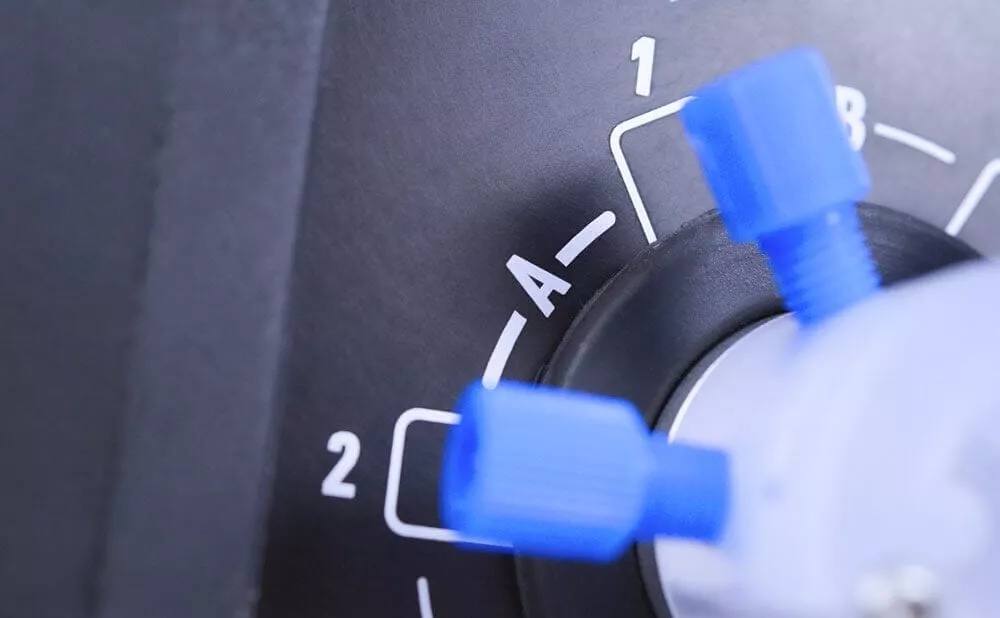 03 mux recirculation valve elveflow microfluidics